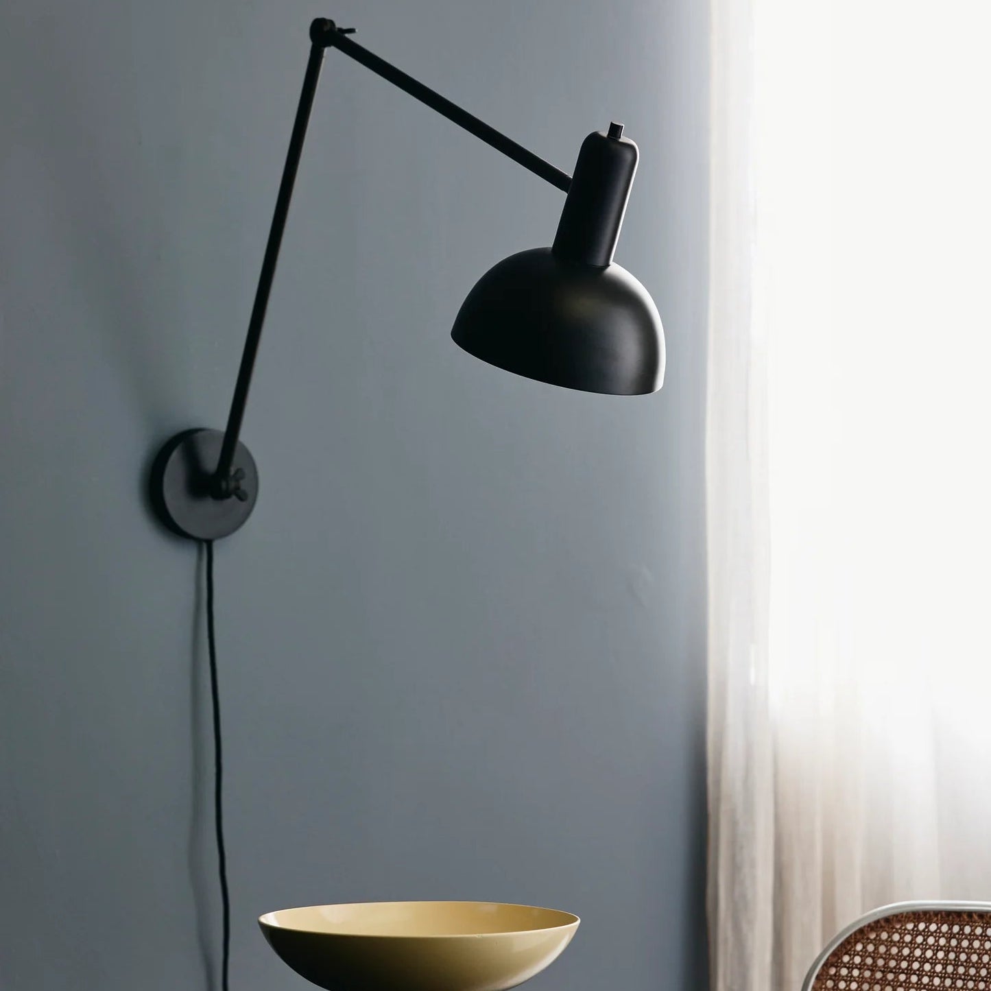 Fiya Adjustable Wall Lamp