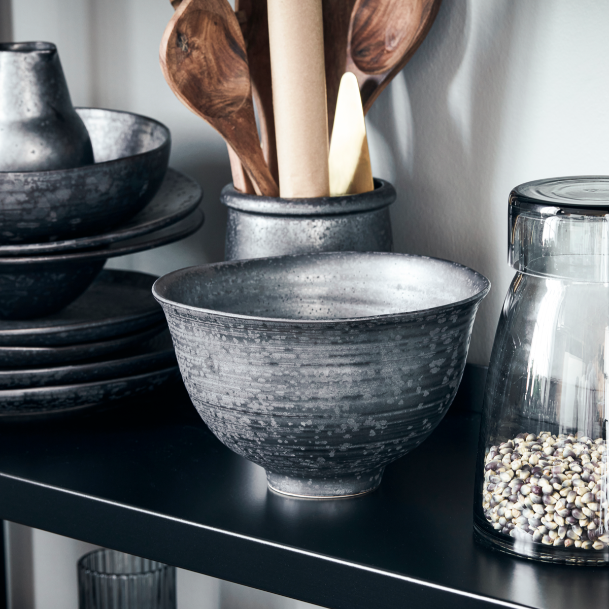 Black Pion Serving Bowl