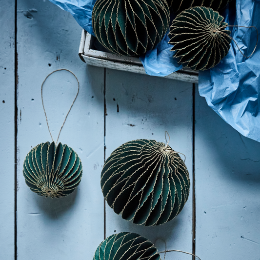 Set of 4 Green Decorations - Design Vintage