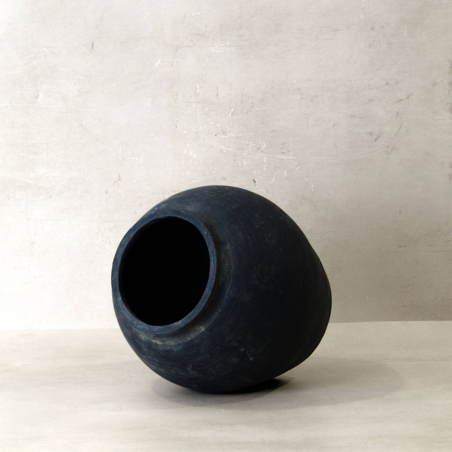 Vintage Dark Pot No 3