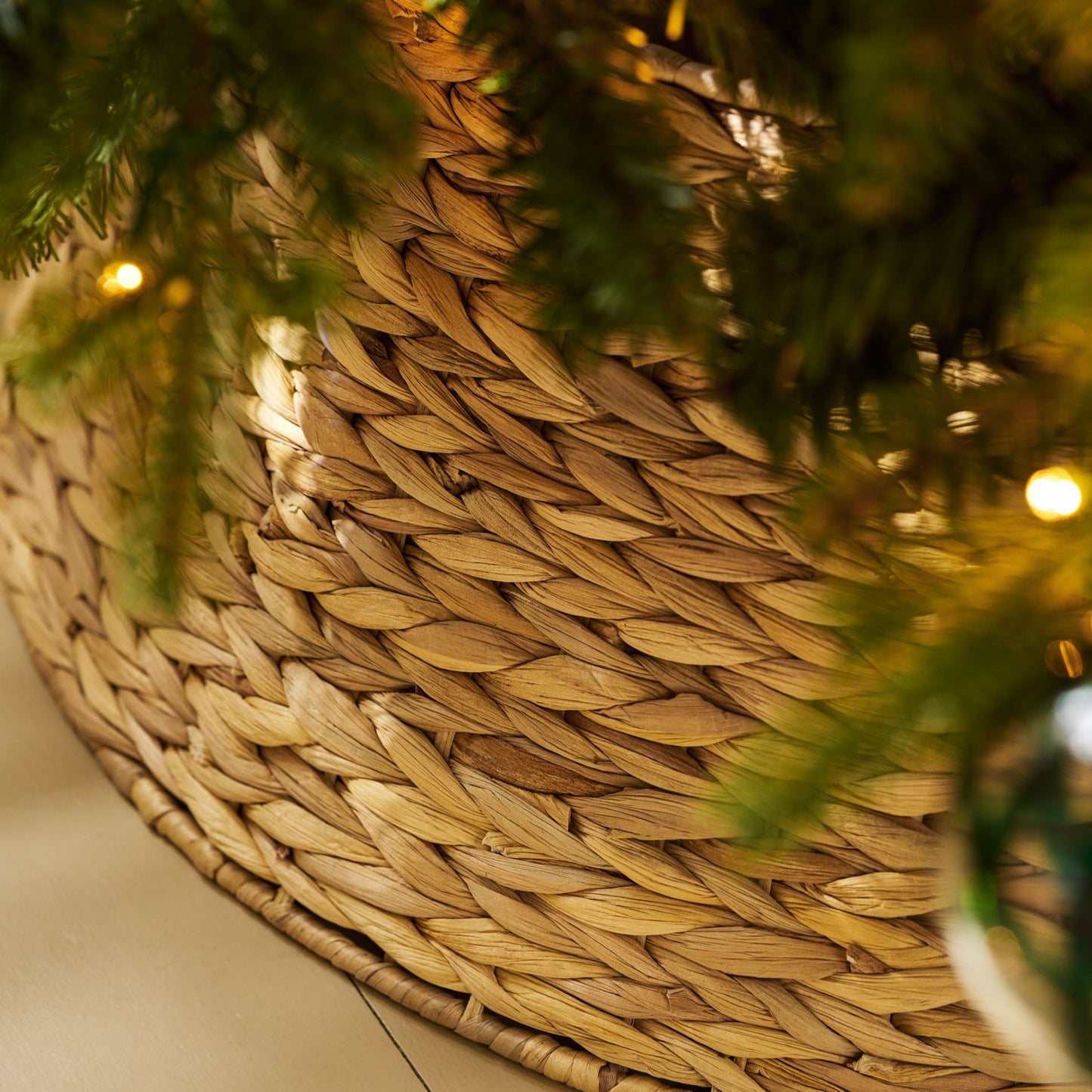 Seagrass Christmas Tree Skirt