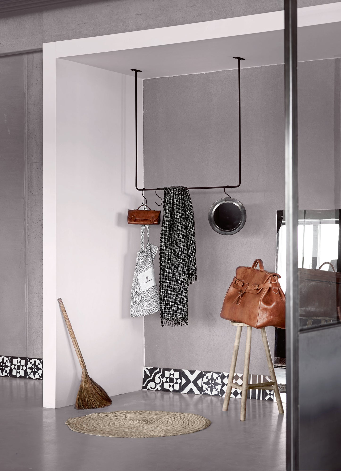 Iron Hanging Rail - Design Vintage