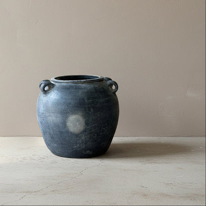Vintage Dark Lug Pots - Design Vintage