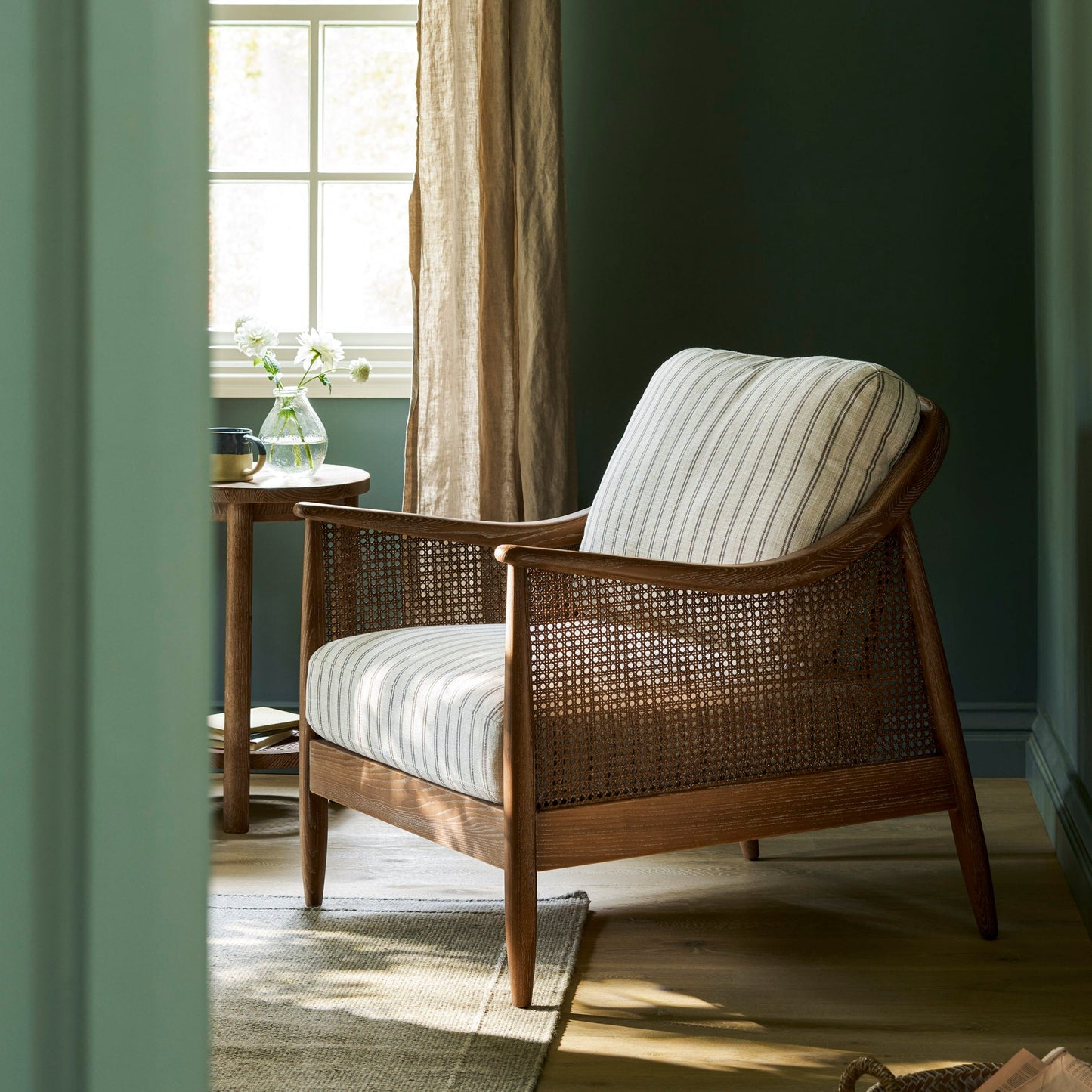 Natural Stripe Rattan Armchair - Design Vintage