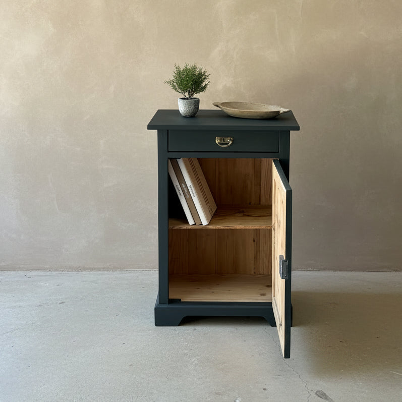 Vintage Cupboard 'Olea'