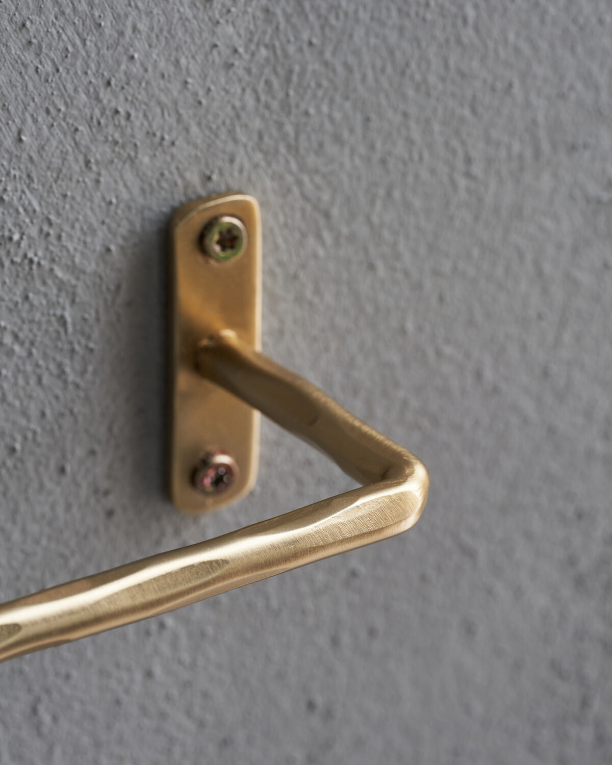 Brushed Brass Toilet Roll Holder - Design Vintage
