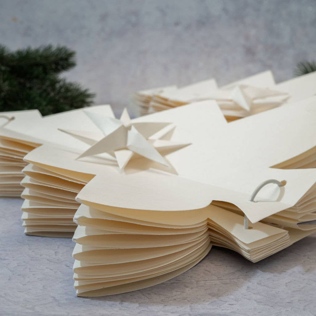 Folding Paper Christmas Tree - Design Vintage