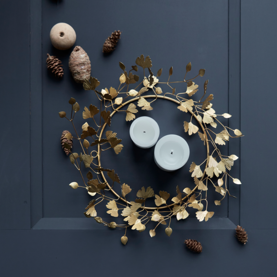 Leafy Brass Wreath