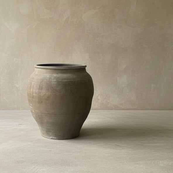 XL Vintage Urn