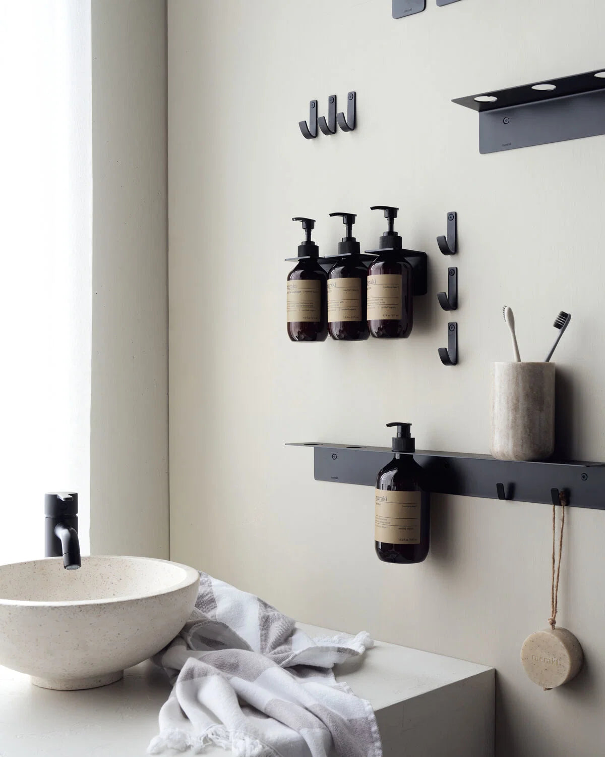 Brushed Black Bottle Bracket - Design Vintage