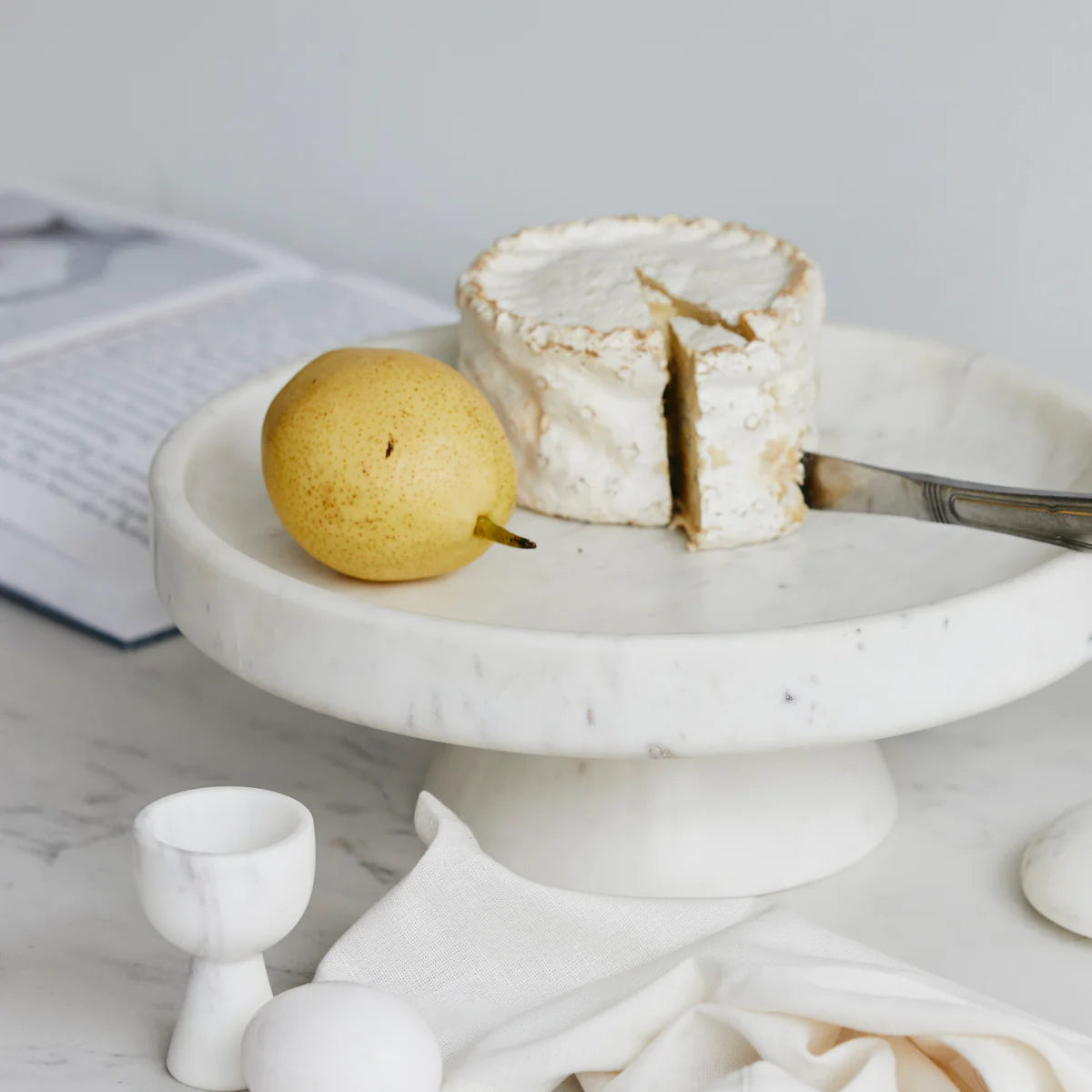 White Marble Display Plate - Design Vintage