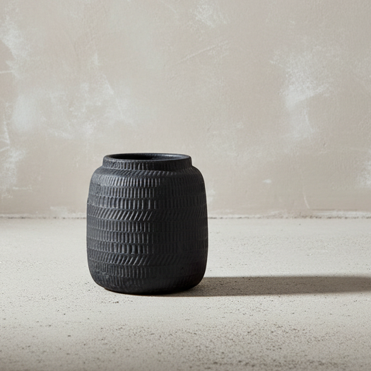 Kamalo Black Vase - Design Vintage
