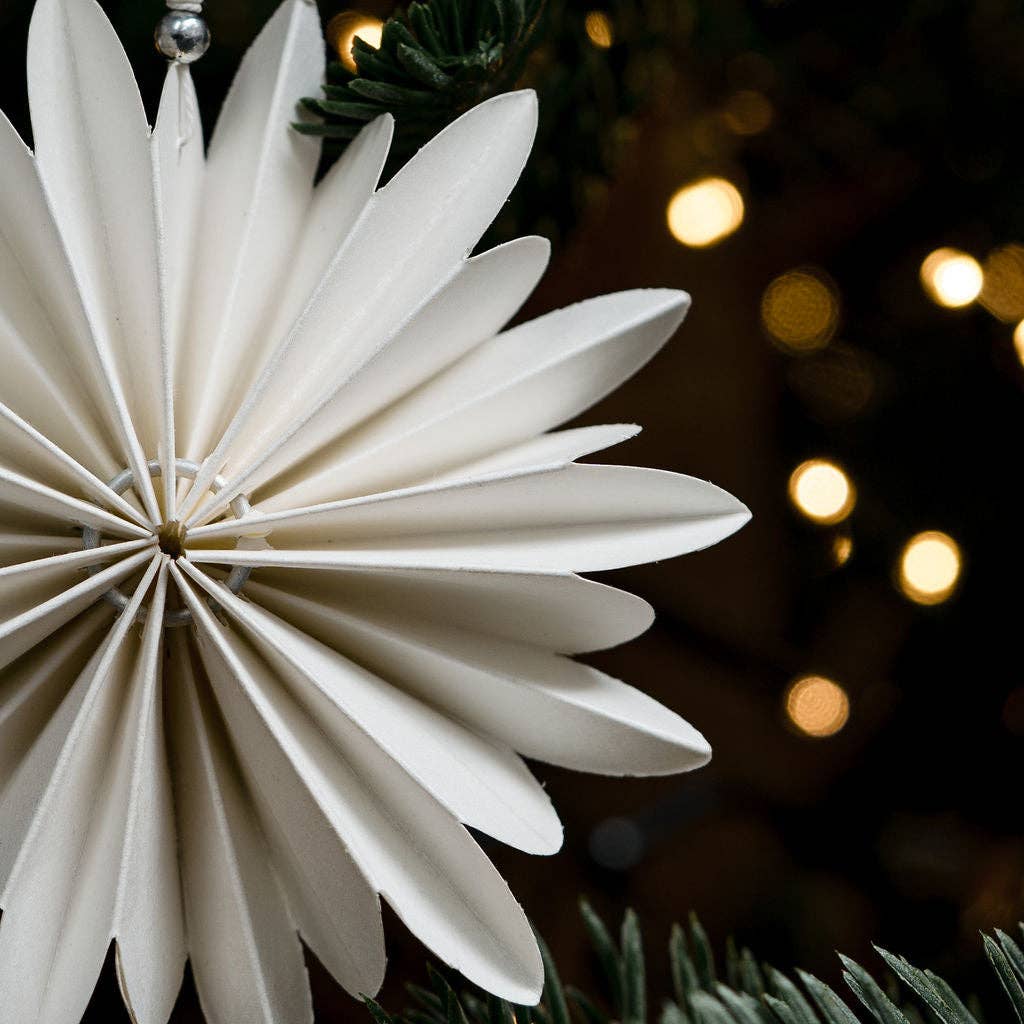 Snowflake Paper Decoration - Design Vintage