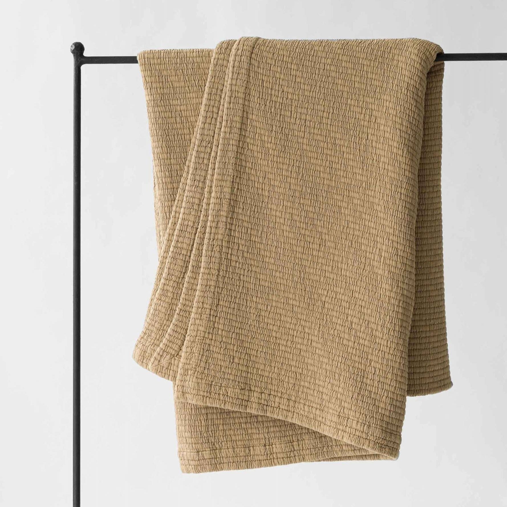 Harvest Brick Bedspread - Design Vintage
