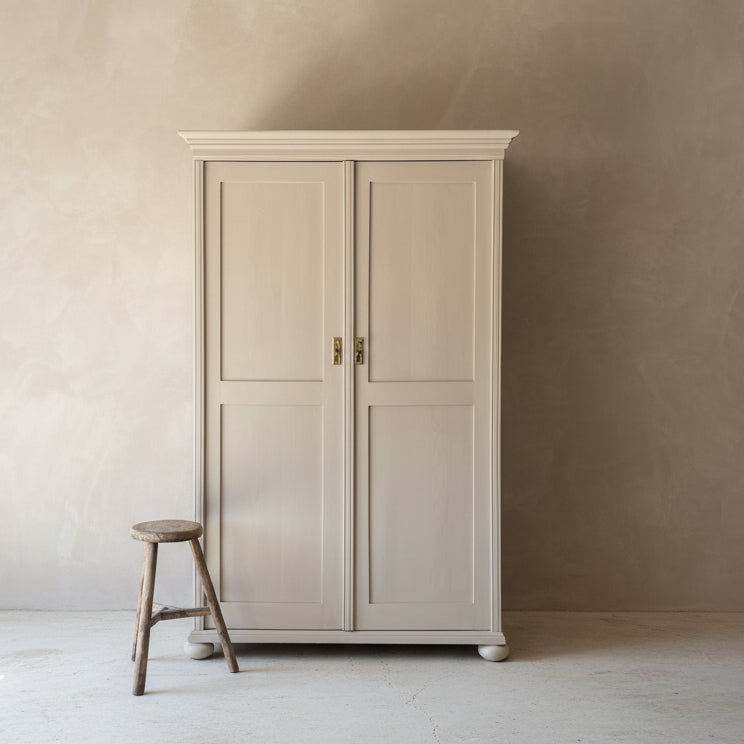 Vintage Wardrobe 'Della' - Design Vintage