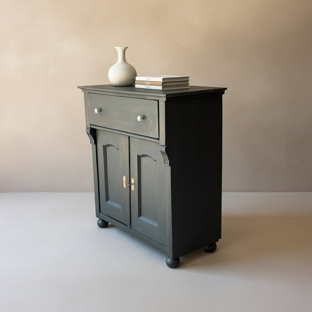 Vintage Cupboard 'Nora'