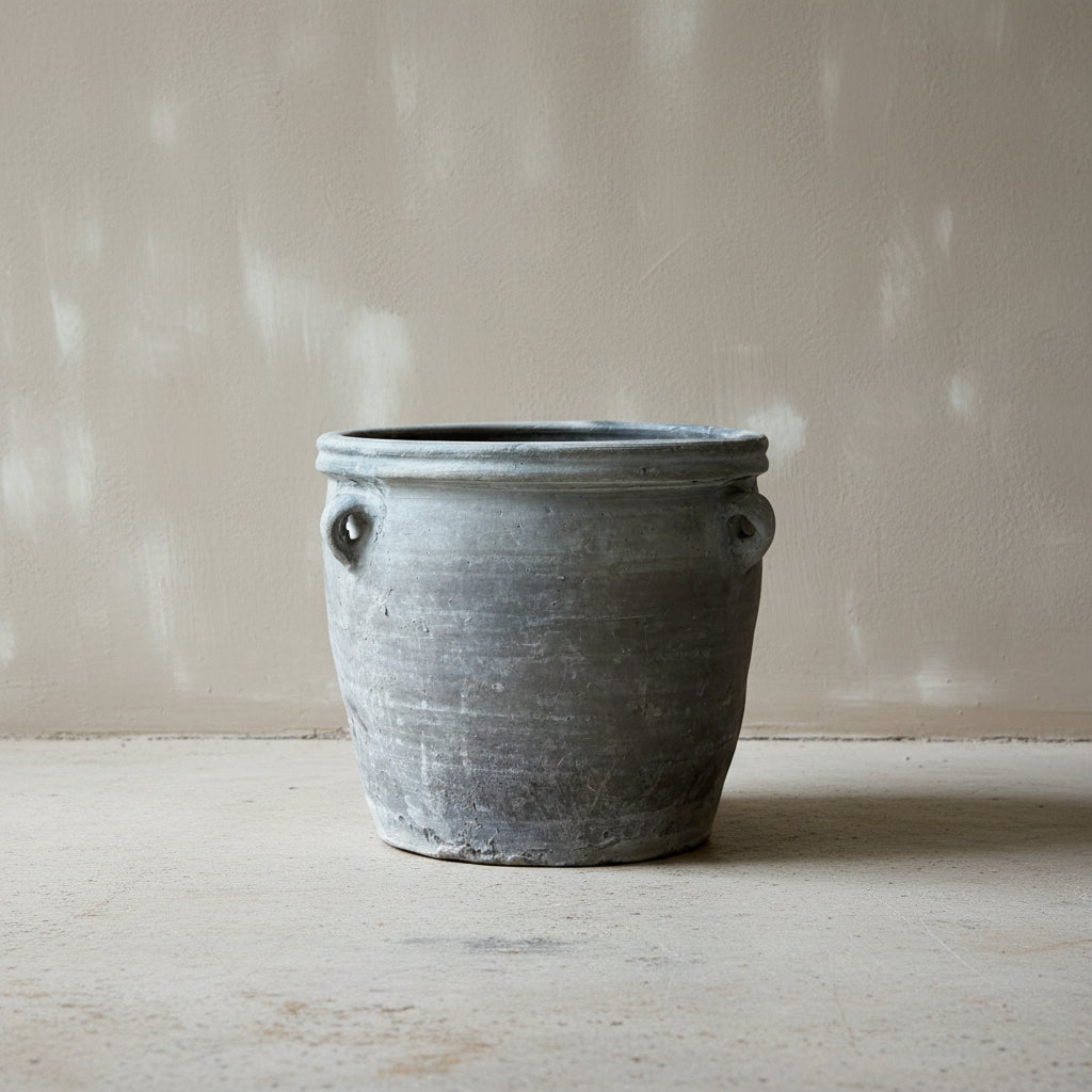 Vintage Straight Lug Pot - Design Vintage