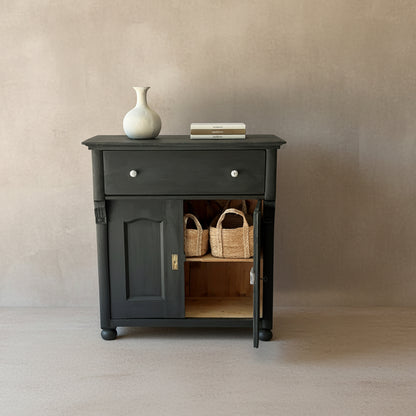 Vintage Cupboard 'Nora'