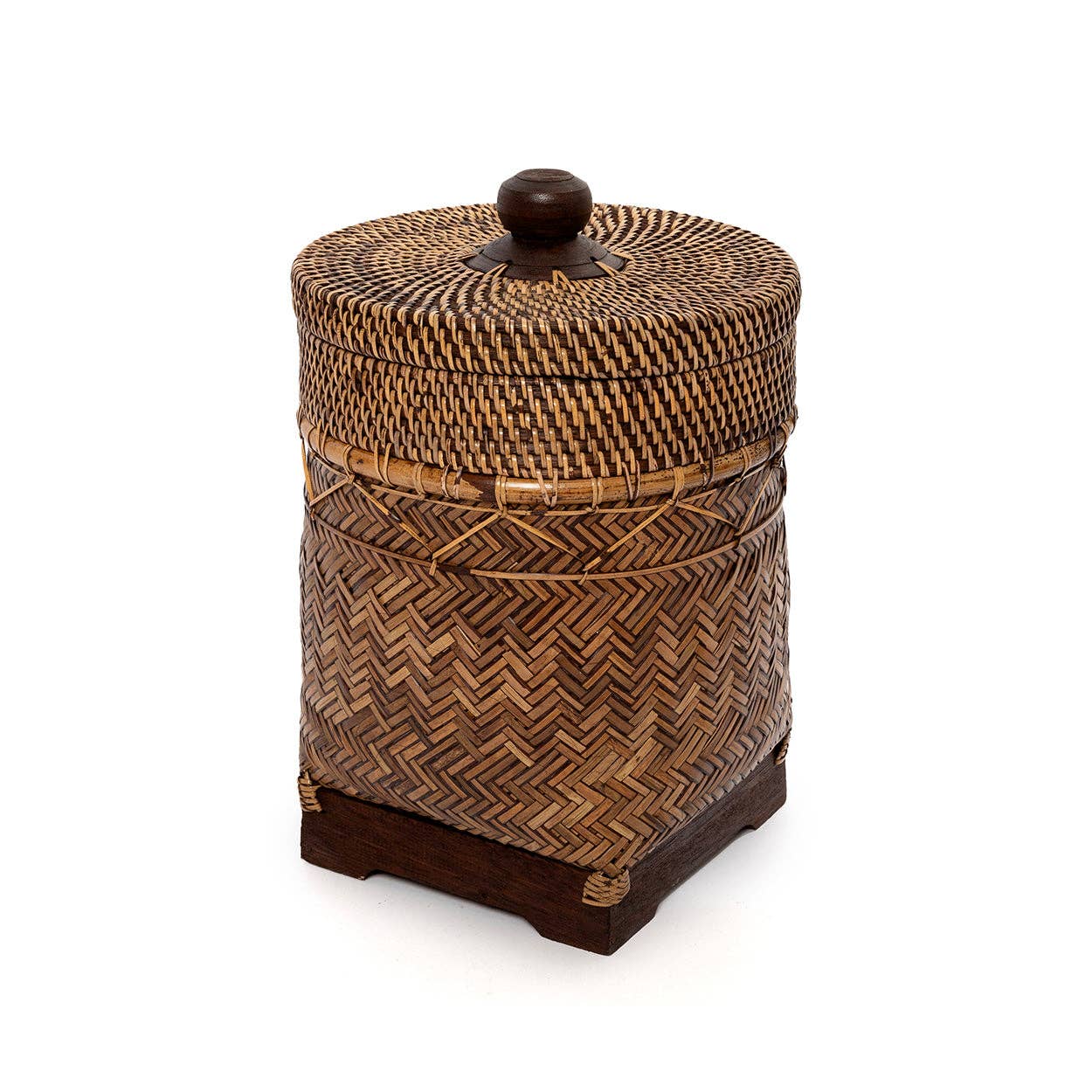 Colonial Bathroom Bin Basket