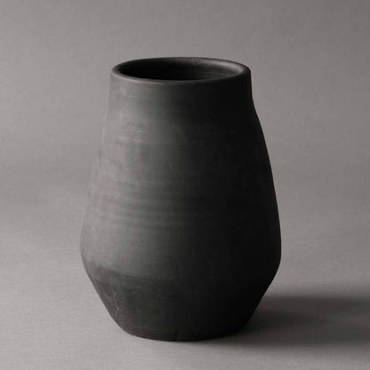 Hero Earthenware Pot - Design Vintage