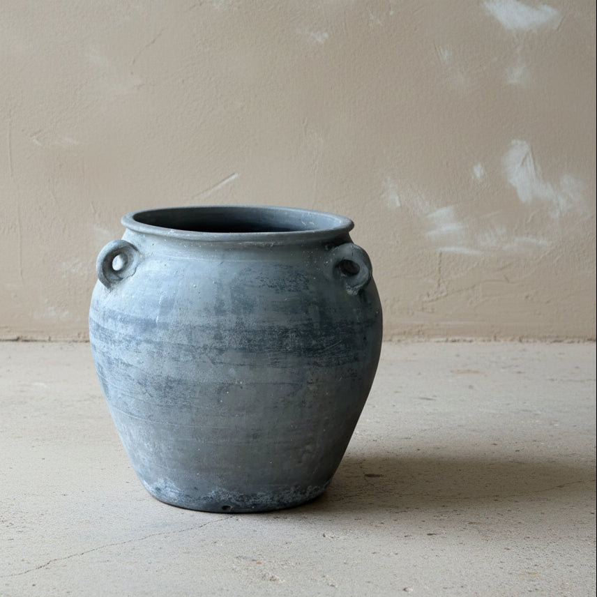 Vintage Dark Lug Pots - Design Vintage