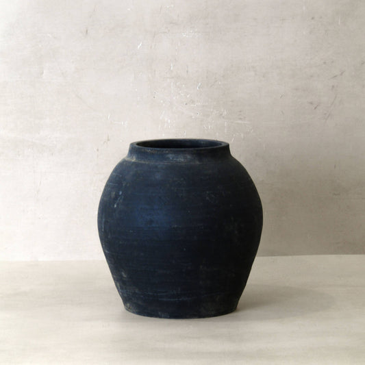 Vintage Dark Pot No 3