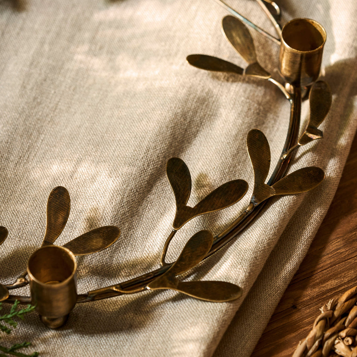 Mistletoe Brass Candle Ring