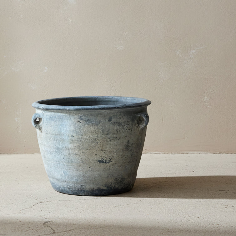 Vintage Straight Lug Pot - Design Vintage