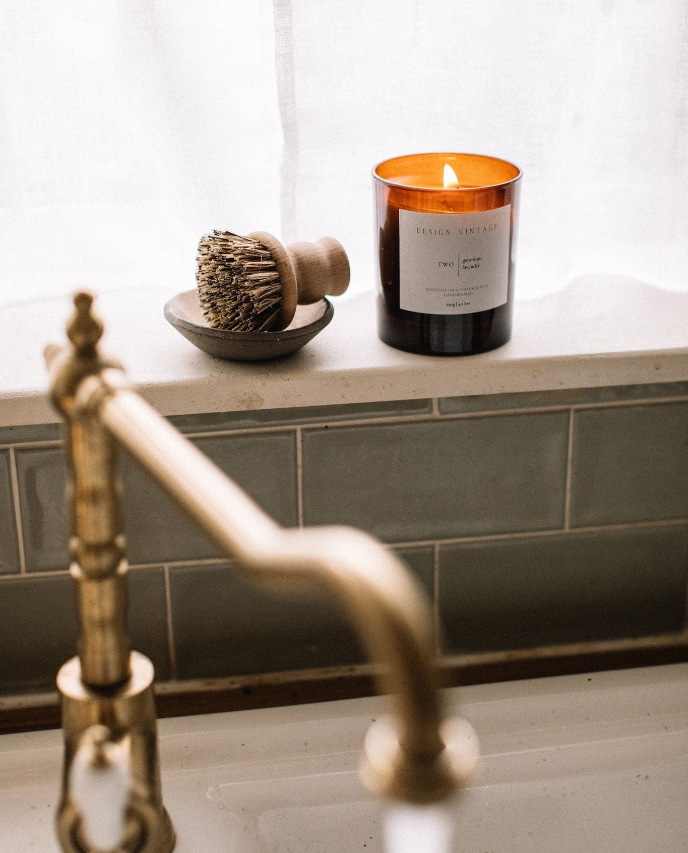 Essential Oil Amber Candle No 3 - Design Vintage