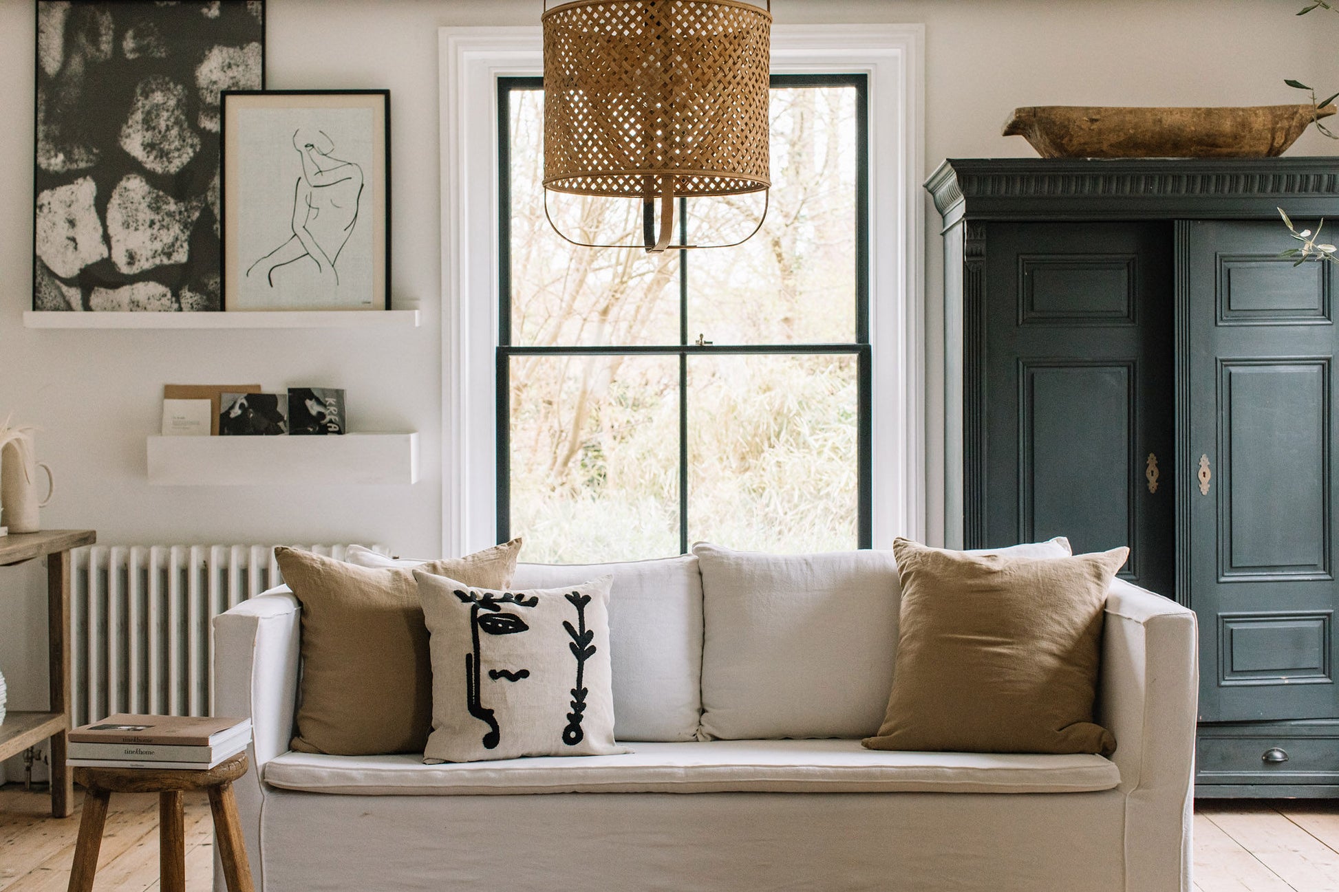 Large Cumin Linen Cushion - Design Vintage