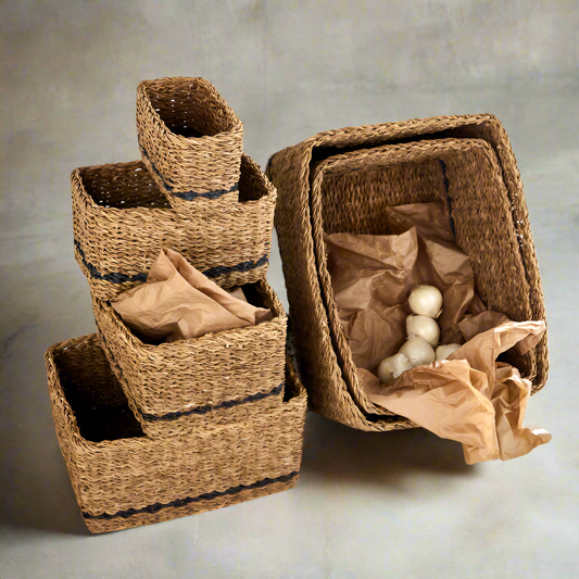 Set of 6 Seagrass Baskets - Design Vintage