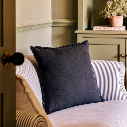 Carbon Frill Cushion
