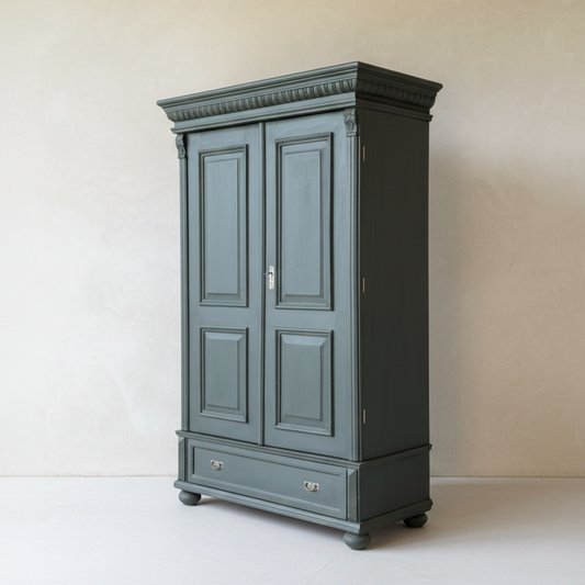 Vintage Cupboard 'Alma' - Design Vintage