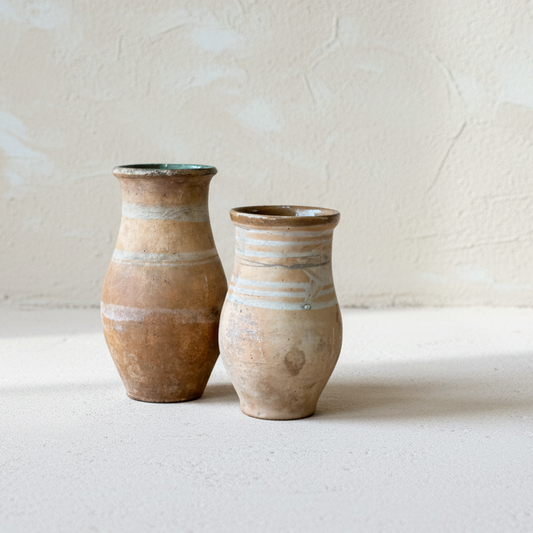 Vintage Hungarian Urn - Design Vintage