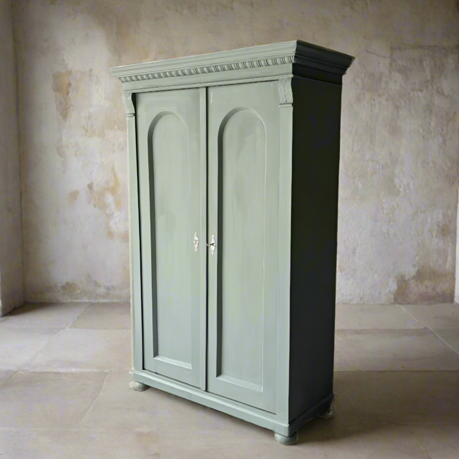 Vintage Cupboard 'Alma' - Design Vintage