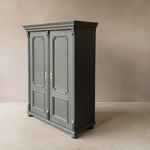 Vintage Cupboard 'Jude'