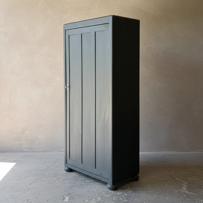 Vintage School Cupboard - Design Vintage