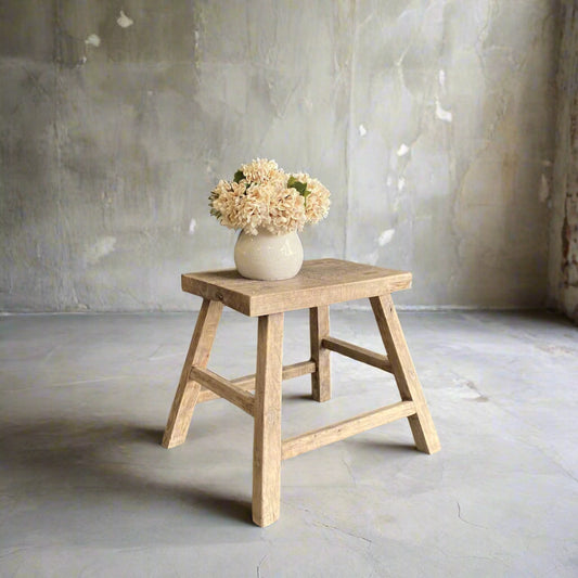Vintage Elm Side Table 'Ola' - Design Vintage
