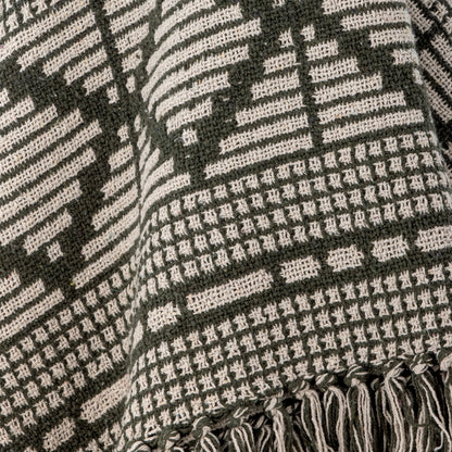 Olive Geo Throw - Design Vintage