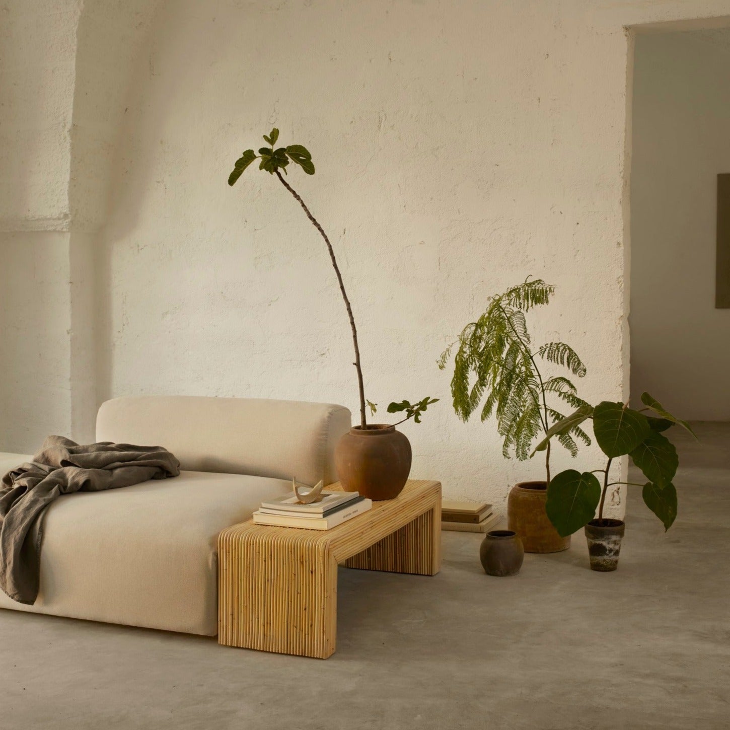 Ribbed Rattan Coffee Table - Design Vintage