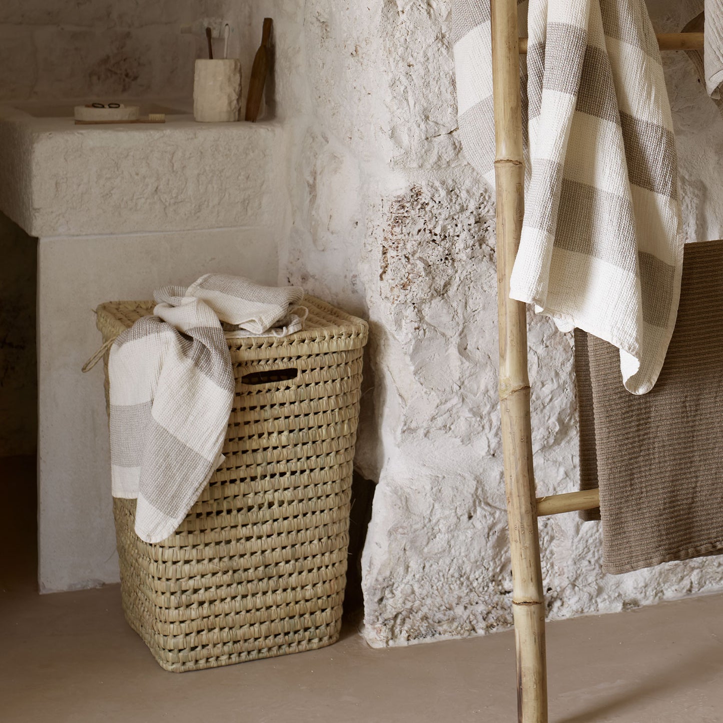 Moroccan Laundry Basket - Design Vintage