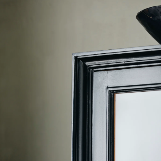 Vala Tall Cabinet - Design Vintage