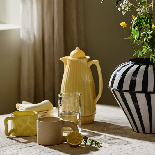 Ribbed Thermos Jug - Design Vintage