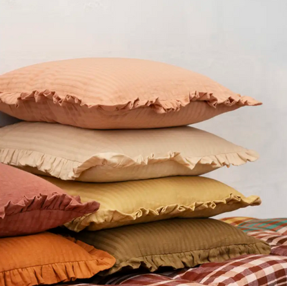 Olive Ruffle Cushion - Design Vintage