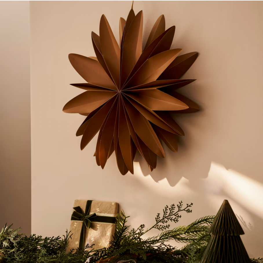 Nutmeg Curved Christmas Star - Design Vintage