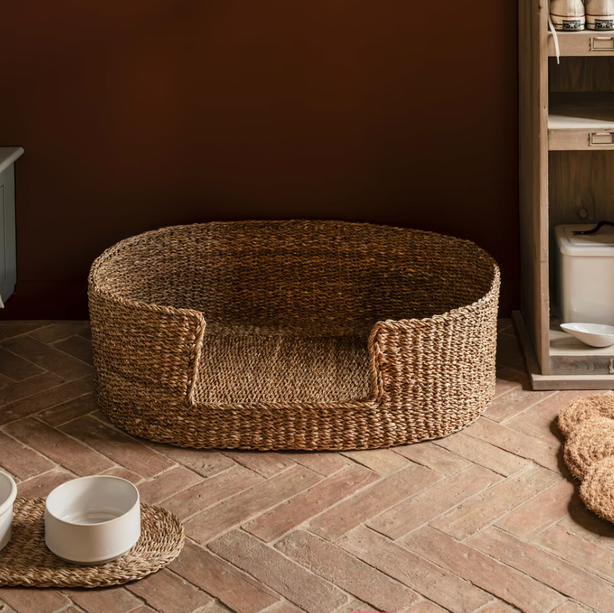 Seagrass Dog Bed - Design Vintage