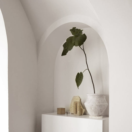 Small Grecian White Pot - Design Vintage