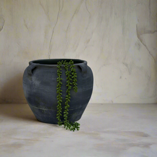 Vintage Dark Lug Pots - Design Vintage