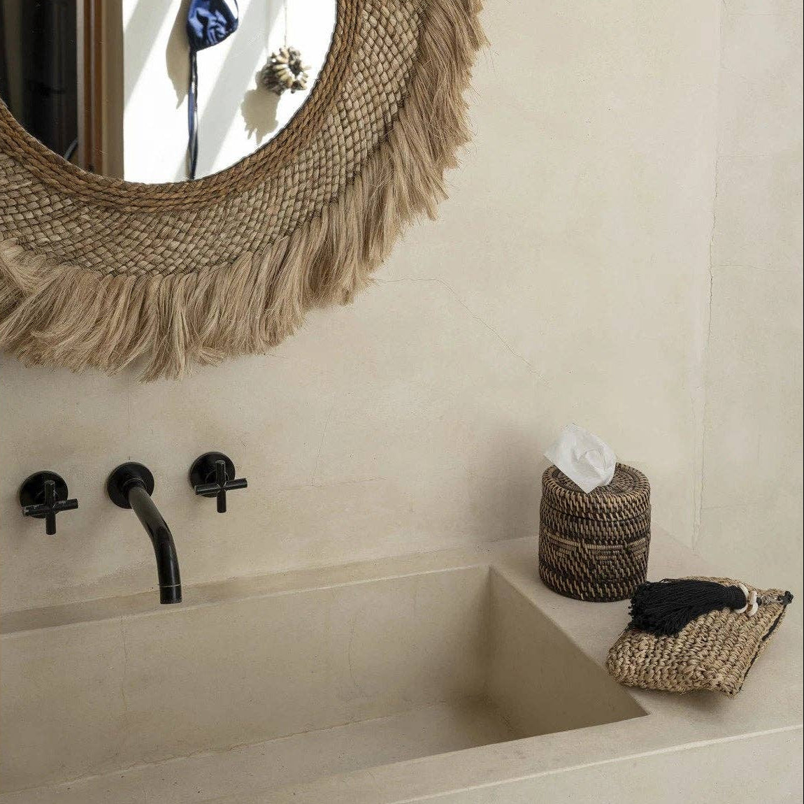 Colonial Tissue Box