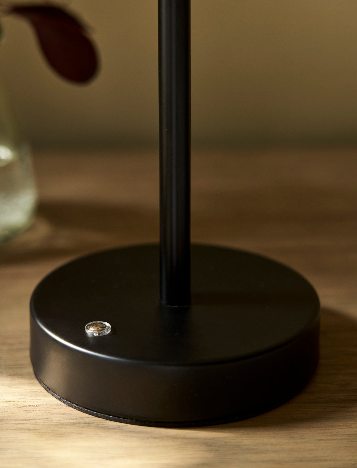 Mira Rechargeable Table Lamp
